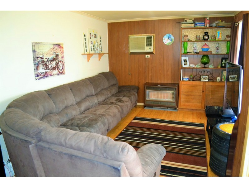 25 Marcian Street, Christie Downs SA 5164