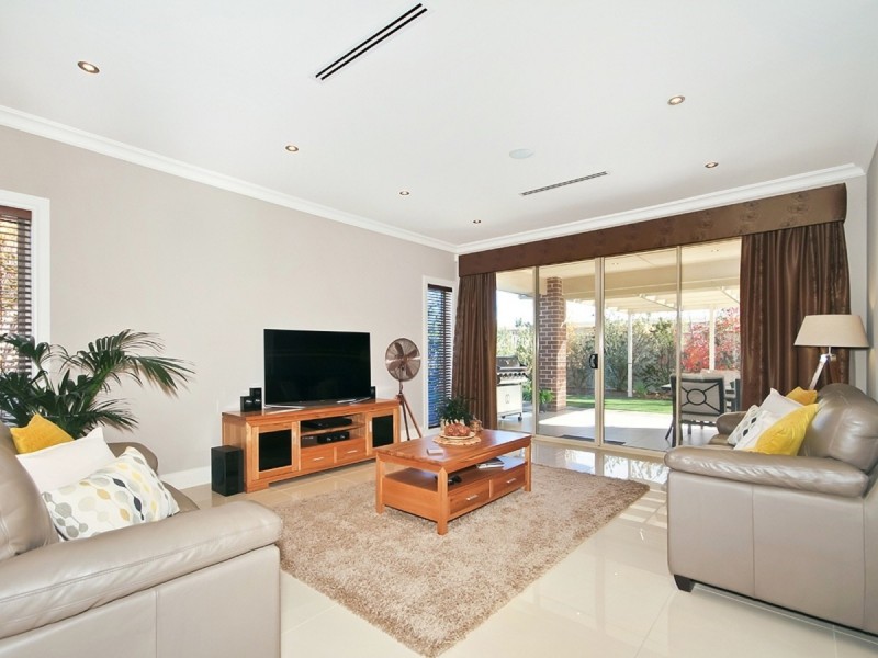 2 Wild Orchid Avenue, Aldinga Beach SA 5173