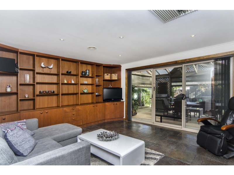 1 Barry Street, Christies Beach SA 5165