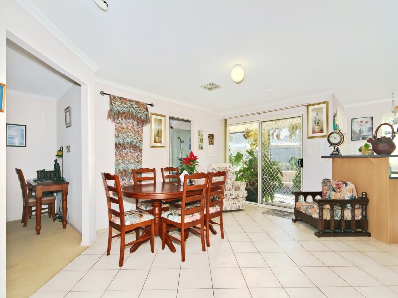 9 Hamilton Road, Aldinga Beach SA 5173