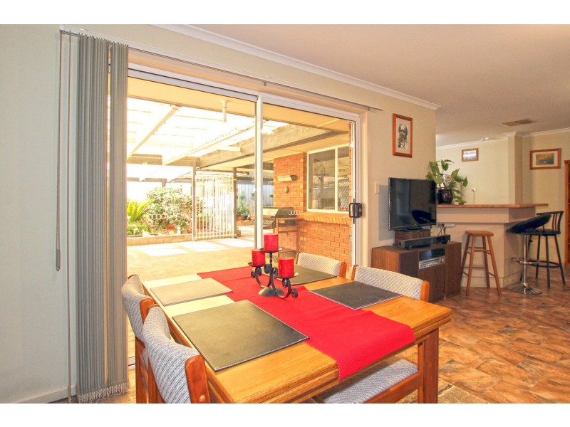 31 Pridham Boulevard, Aldinga Beach SA 5173