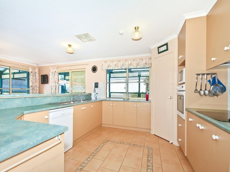 15 Croser Avenue, Aldinga Beach SA 5173