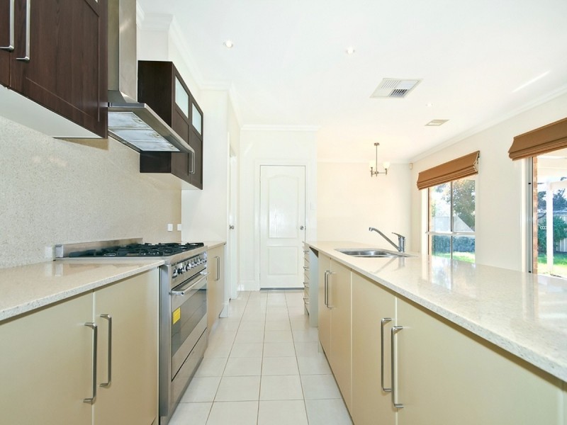 2 Basin Street, Aldinga Beach SA 5173