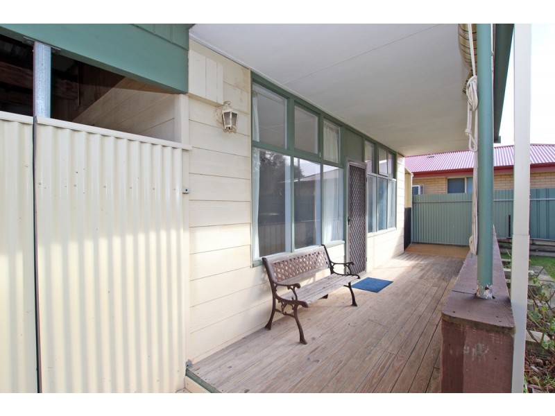 36 Whinnerah Avenue, Aldinga Beach SA 5173