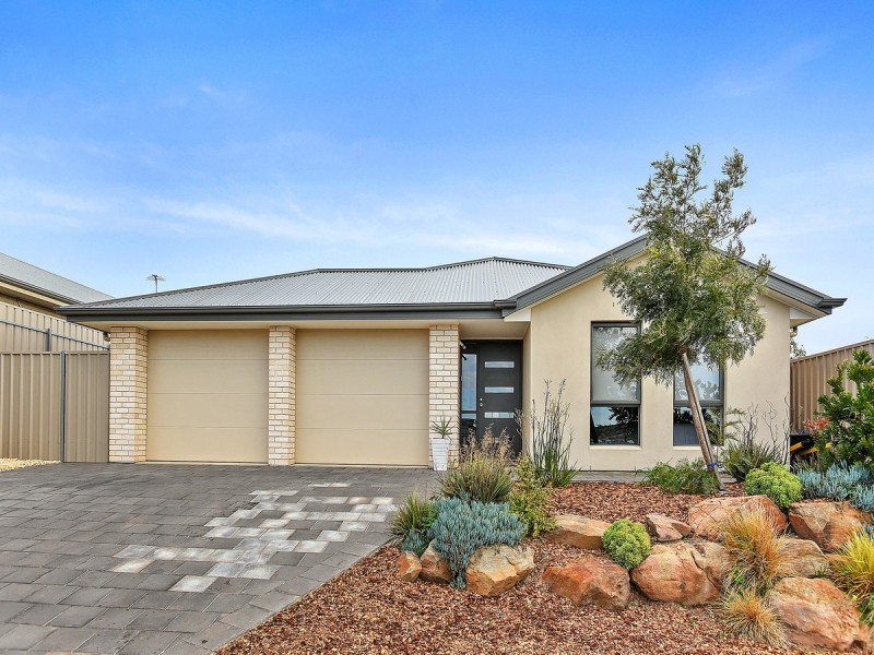 33 Manly Court, Seaford Rise SA 5169