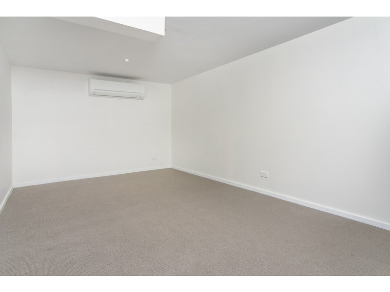 11 Camelot Crescent, Seacombe Heights SA 5047