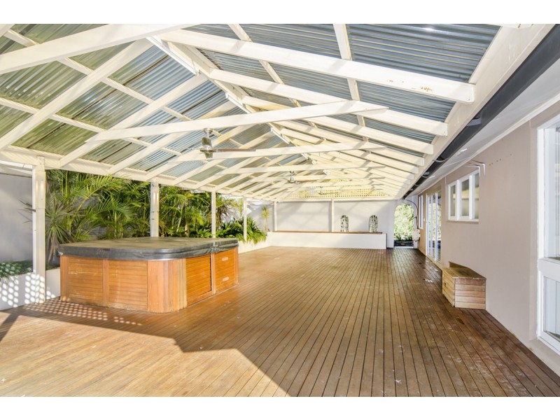 11 Camelot Crescent, Seacombe Heights SA 5047