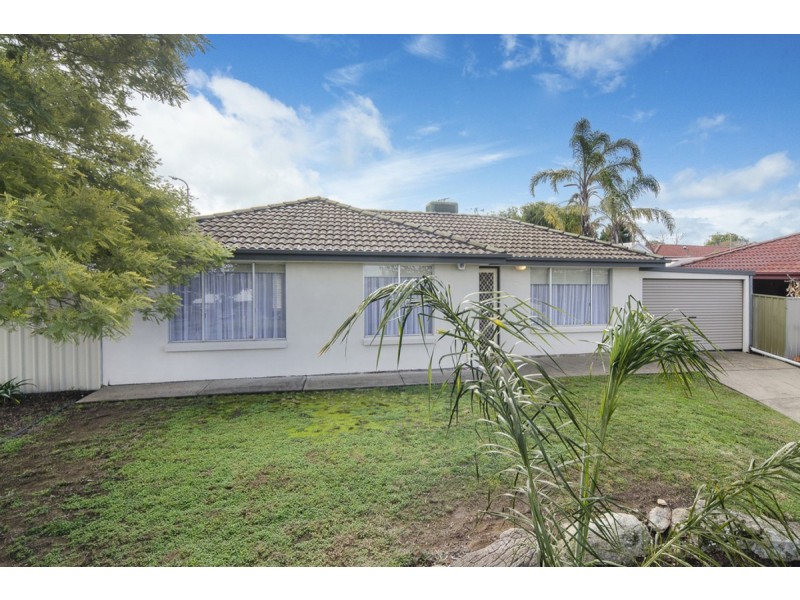 1 Barton Drive, Trott Park SA 5158