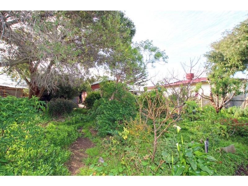 19 Loader Crescent, Port Willunga SA 5173