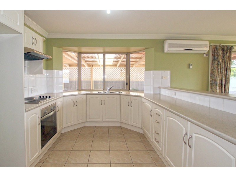 52 Hamilton Road, Aldinga Beach SA 5173