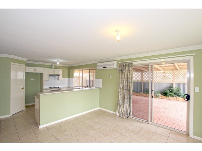 52 Hamilton Road, Aldinga Beach SA 5173