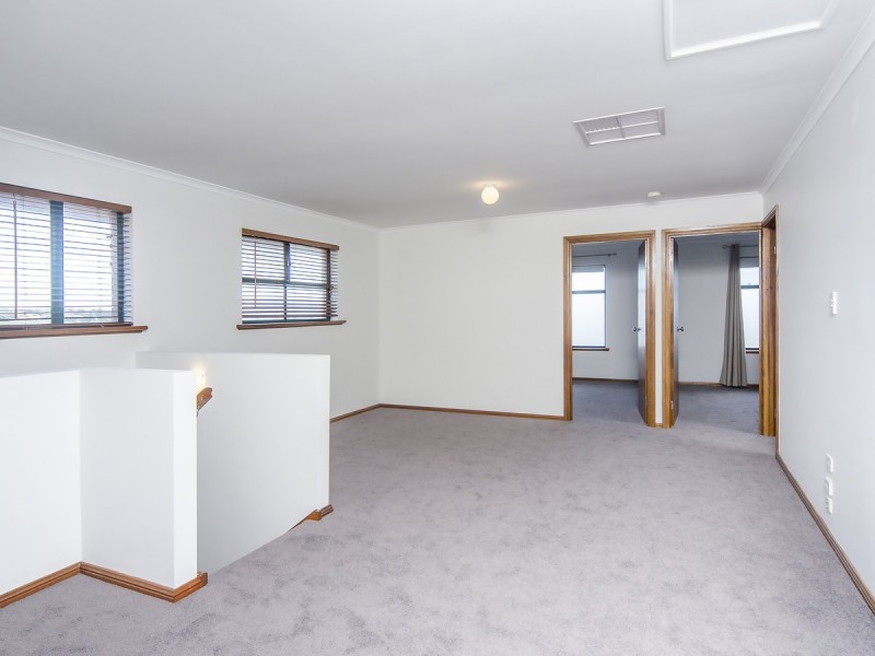 9 Harbour Drive, Seaford Rise SA 5169