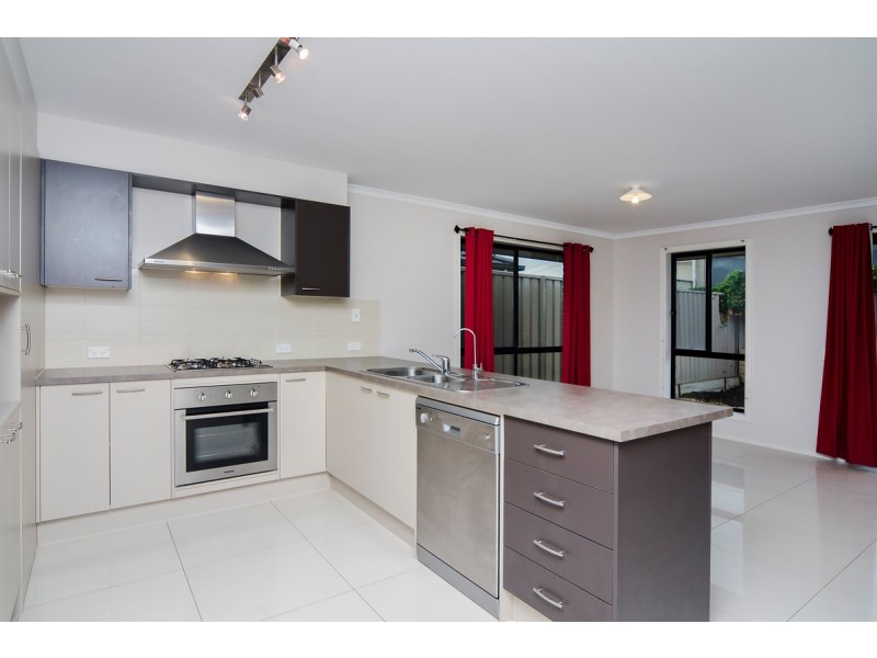 72 Serafino Drive, Noarlunga Downs SA 5168