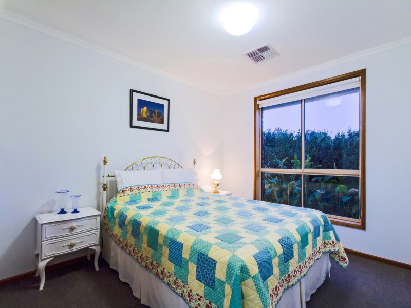 18 Aldam Avenue, Aldinga Beach SA 5173