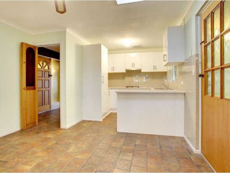 27 Woodstock Avenue, Christie Downs SA 5164