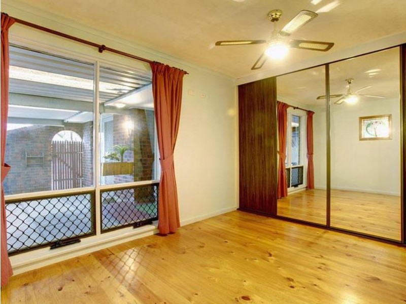 27 Woodstock Avenue, Christie Downs SA 5164