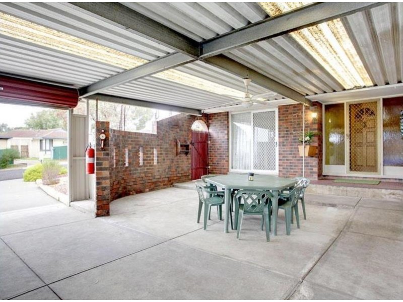 27 Woodstock Avenue, Christie Downs SA 5164