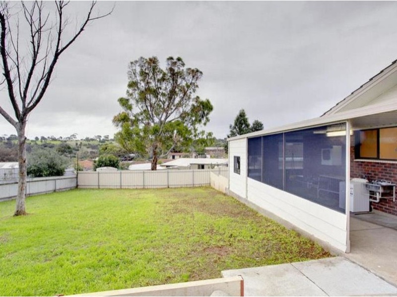 27 Woodstock Avenue, Christie Downs SA 5164