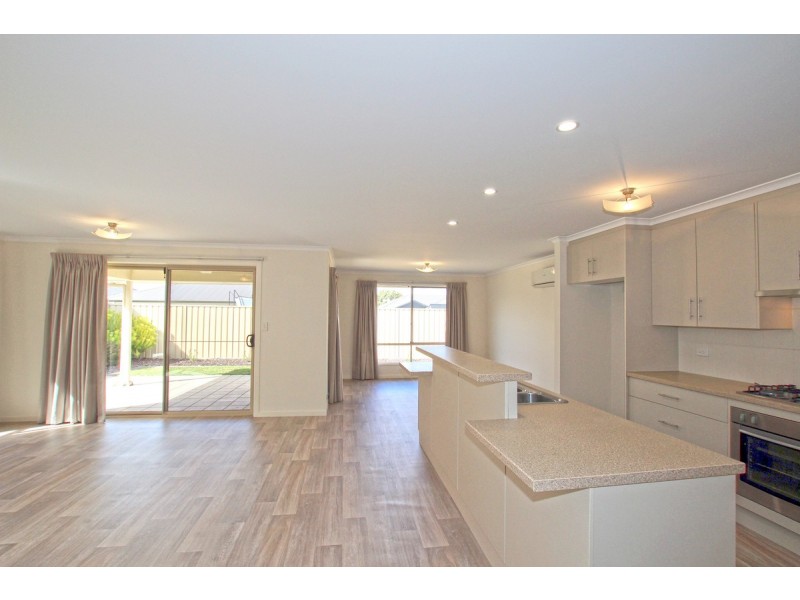 9 Mistletoe Street, Aldinga Beach SA 5173