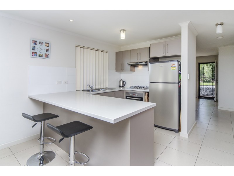 2/37 Chynoweth Avenue, Hackham SA 5163