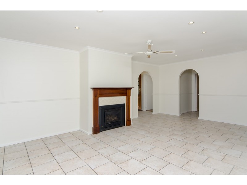 6 Osmanli Drive, Hallett Cove SA 5158