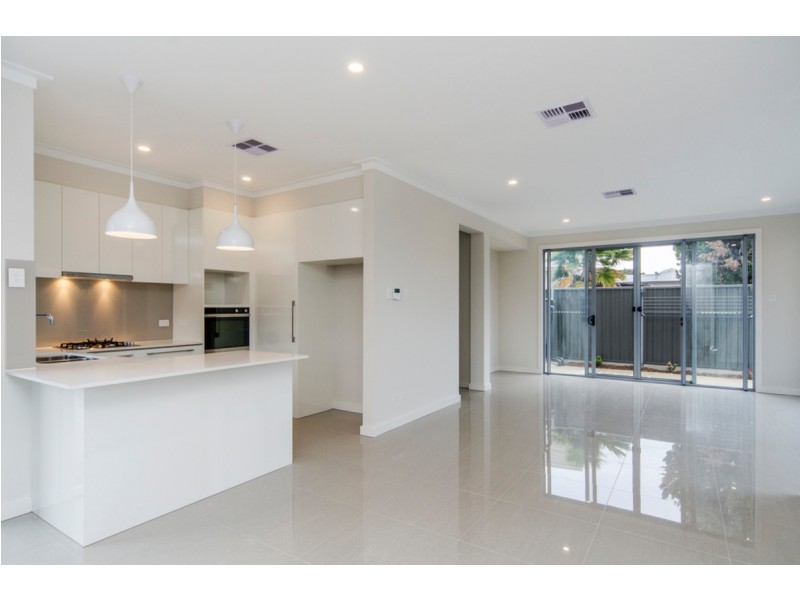 2/56 Fenton Avenue, Christies Beach SA 5165