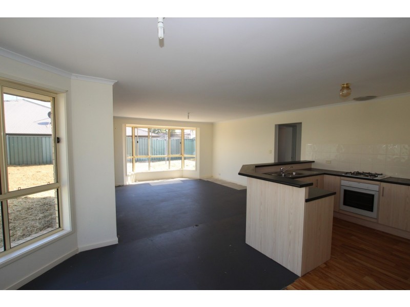 12 Aquamarine Avenue, Aldinga Beach SA 5173