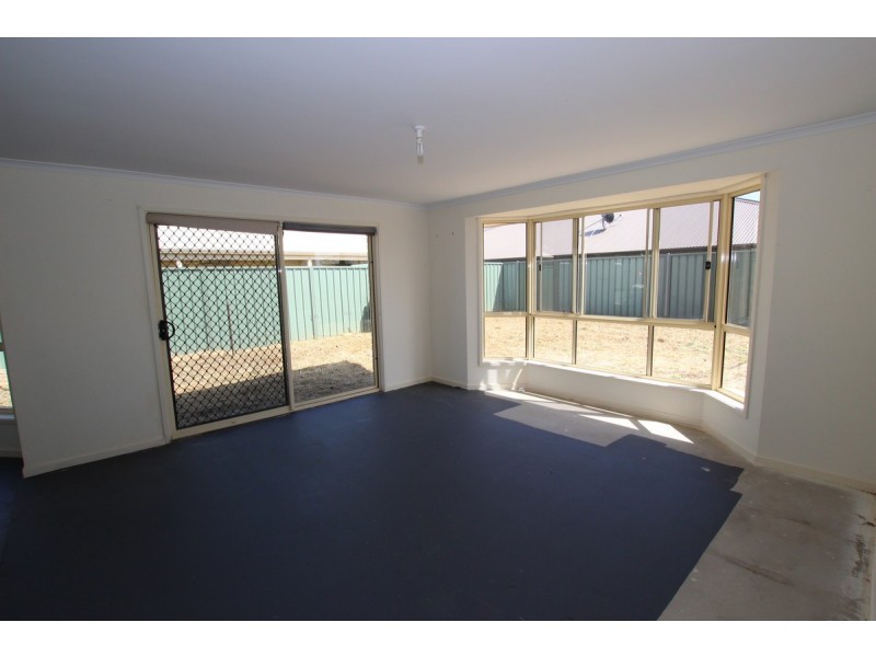 12 Aquamarine Avenue, Aldinga Beach SA 5173