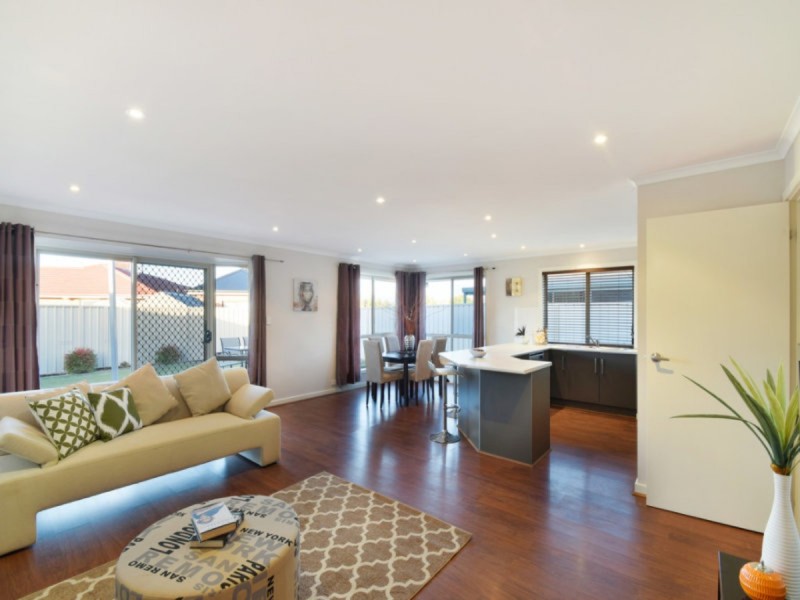 21 Periwinkle Drive, Aldinga Beach SA 5173