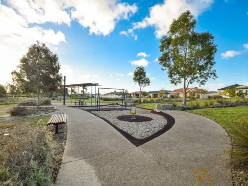21 Periwinkle Drive, Aldinga Beach SA 5173