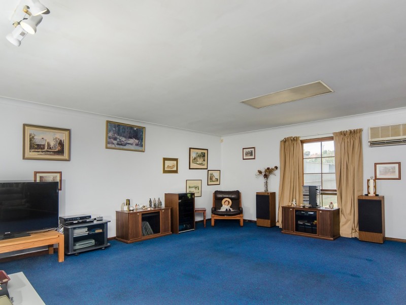 8 Marsden Place, Huntfield Heights SA 5163