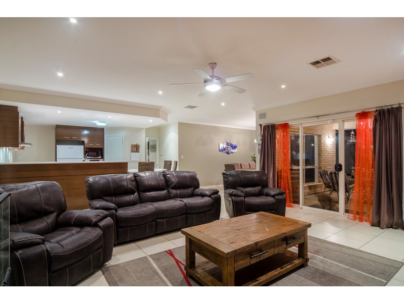 9 Coach Court, Willunga SA 5172