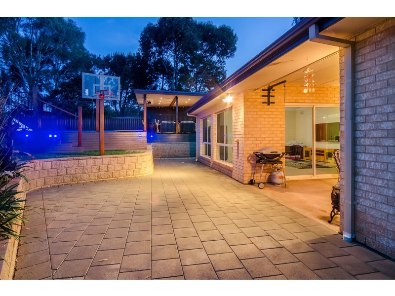 9 Coach Court, Willunga SA 5172