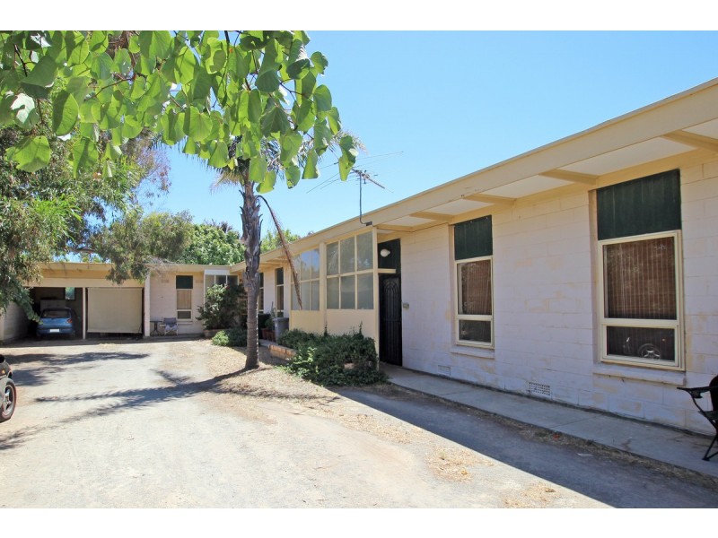 Units 1-3, Blacker Road, Aldinga Beach SA 5173