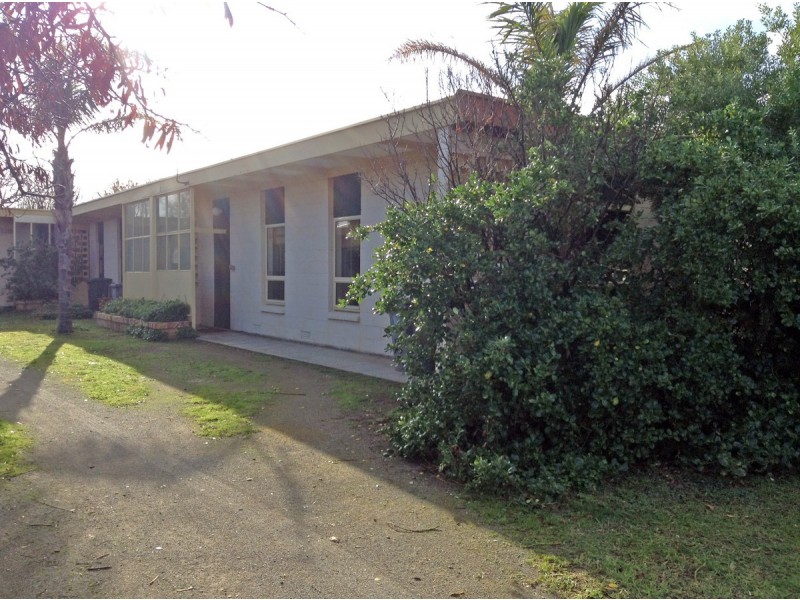 Units 1-3, Blacker Road, Aldinga Beach SA 5173