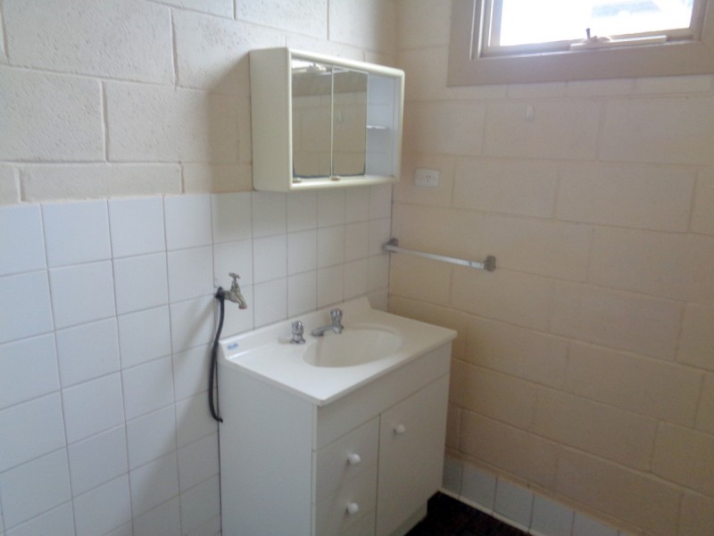 Units 1-3, Blacker Road, Aldinga Beach SA 5173