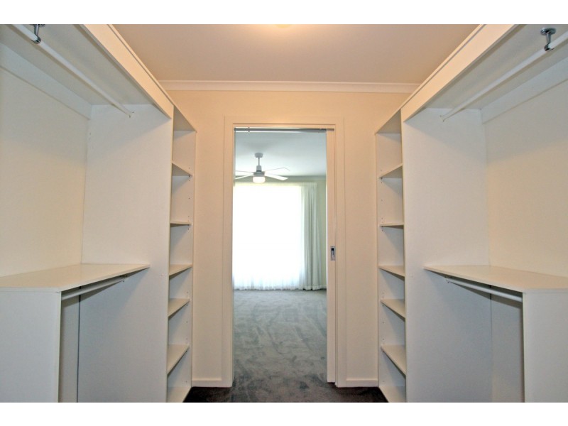 27 Pinkgum Avenue, Aldinga Beach SA 5173