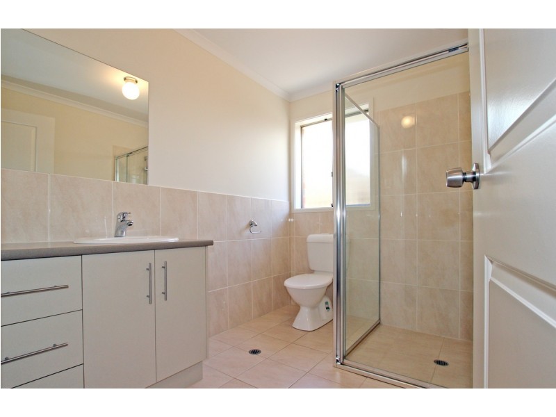 27 Pinkgum Avenue, Aldinga Beach SA 5173