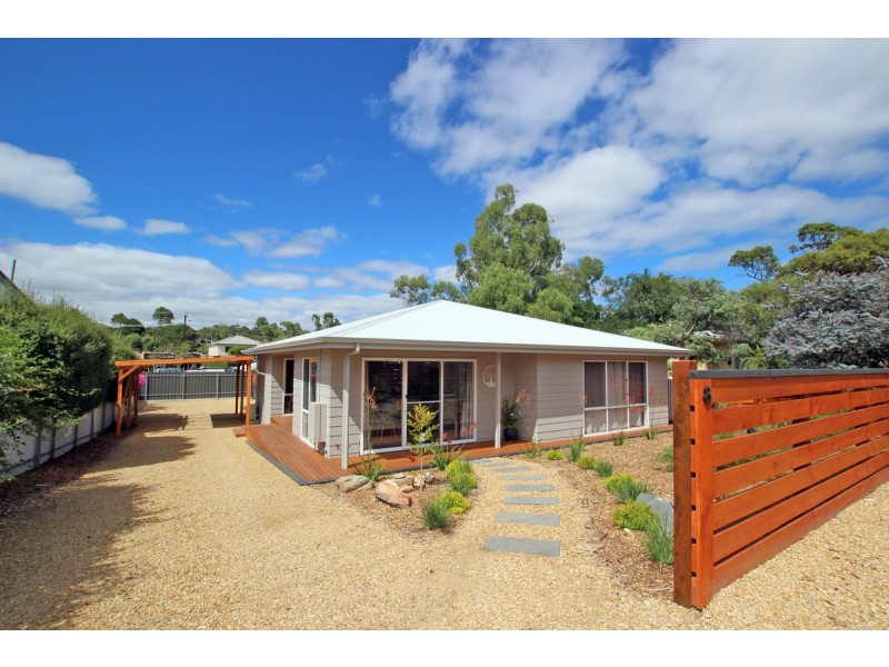 8 Thomas Street, Yankalilla SA 5203