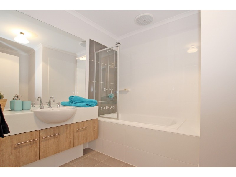 8 Thomas Street, Yankalilla SA 5203