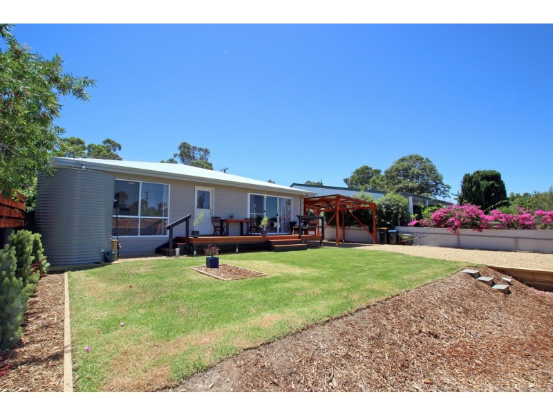 8 Thomas Street, Yankalilla SA 5203