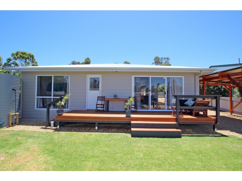 8 Thomas Street, Yankalilla SA 5203