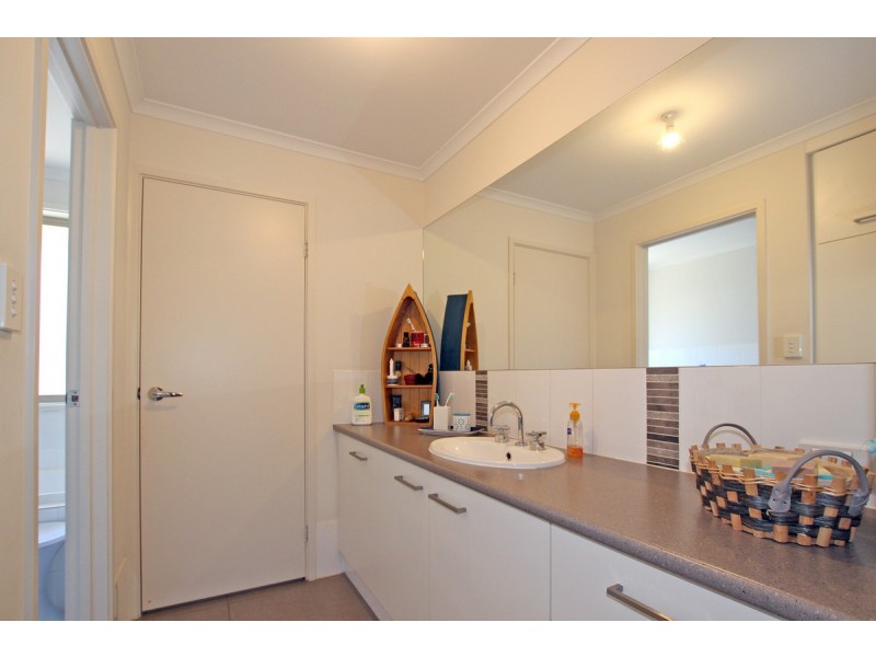 14 Ekers Court, Mount Compass SA 5210