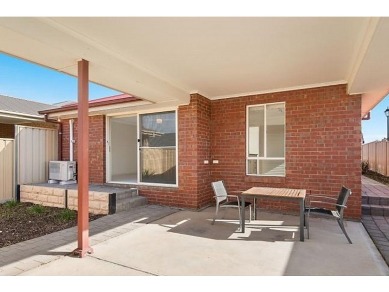 2 Orange Lane, Seaford Meadows SA 5169