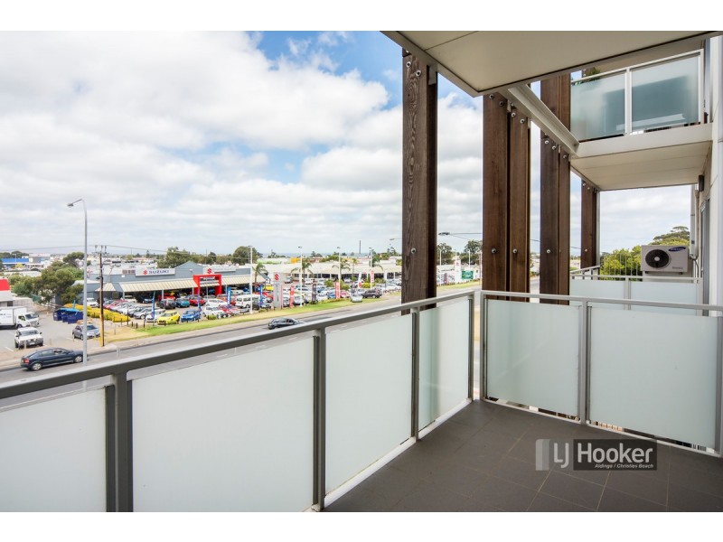 17/2 Ochre Place, Christie Downs SA 5164