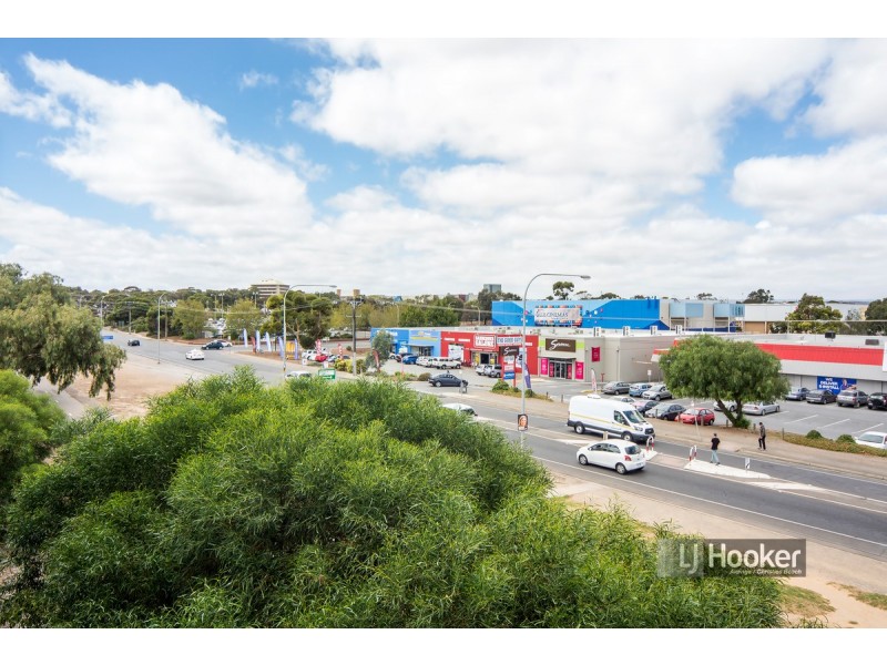 17/2 Ochre Place, Christie Downs SA 5164