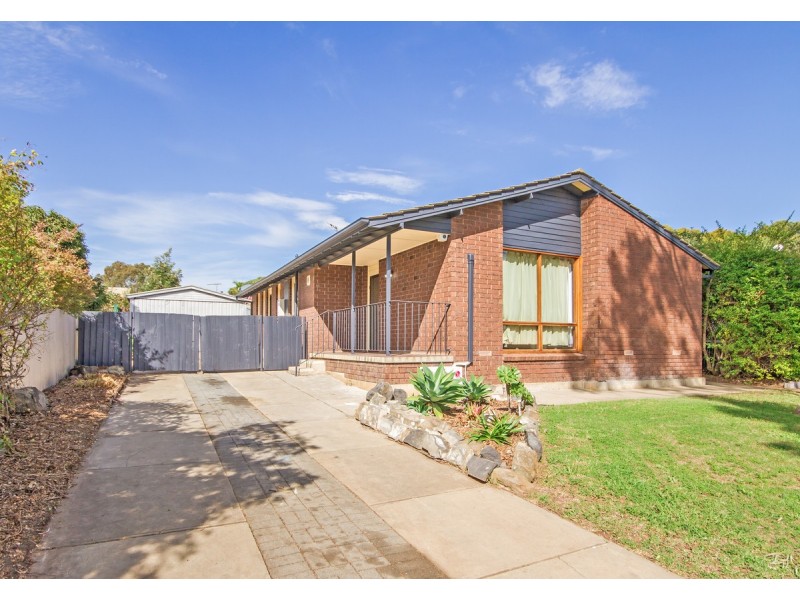 13 Catherine Crescent, Morphett Vale SA 5162