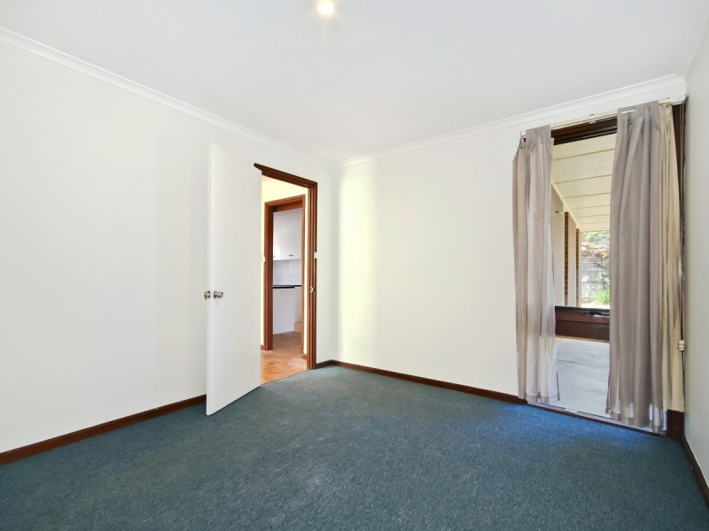 13 Catherine Crescent, Morphett Vale SA 5162