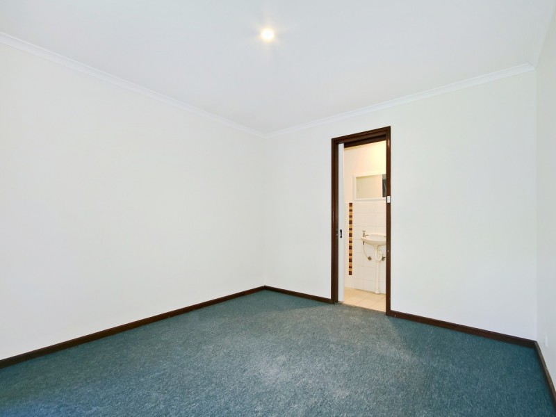 13 Catherine Crescent, Morphett Vale SA 5162