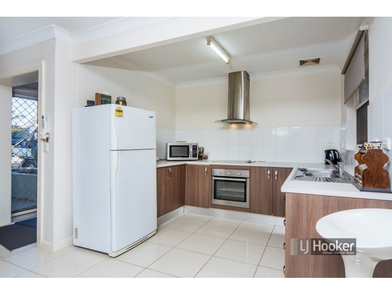 1 Scottsglade Road, Christie Downs SA 5164